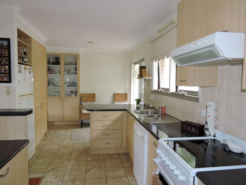 3 Camphor Close, Wyoming NSW 2250