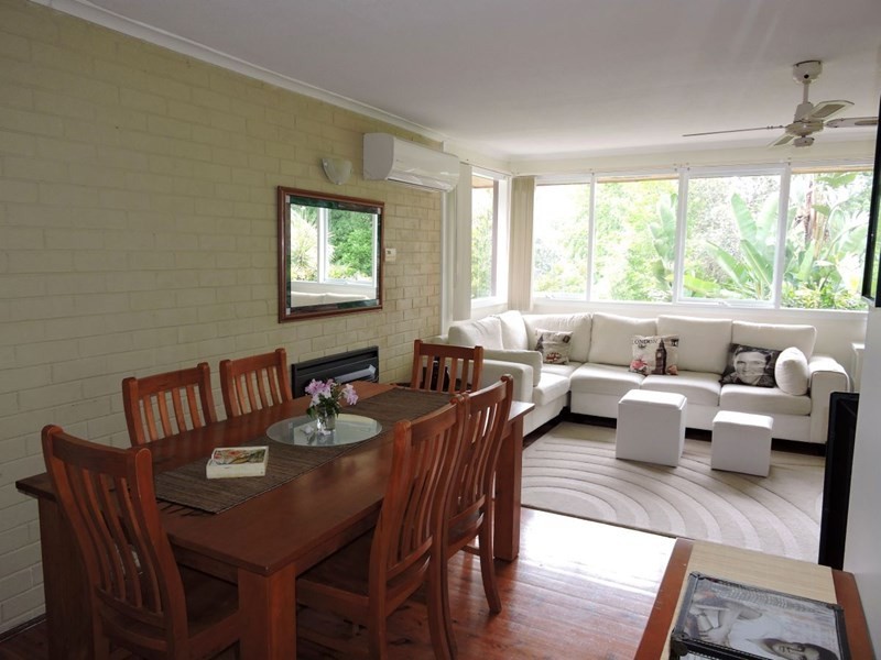 3 Camphor Close, Wyoming NSW 2250