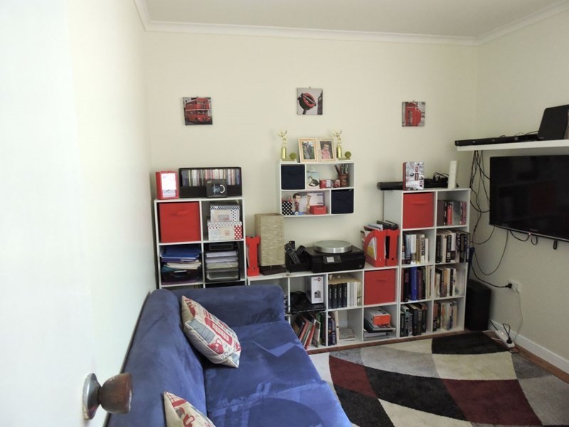 3 Camphor Close, Wyoming NSW 2250