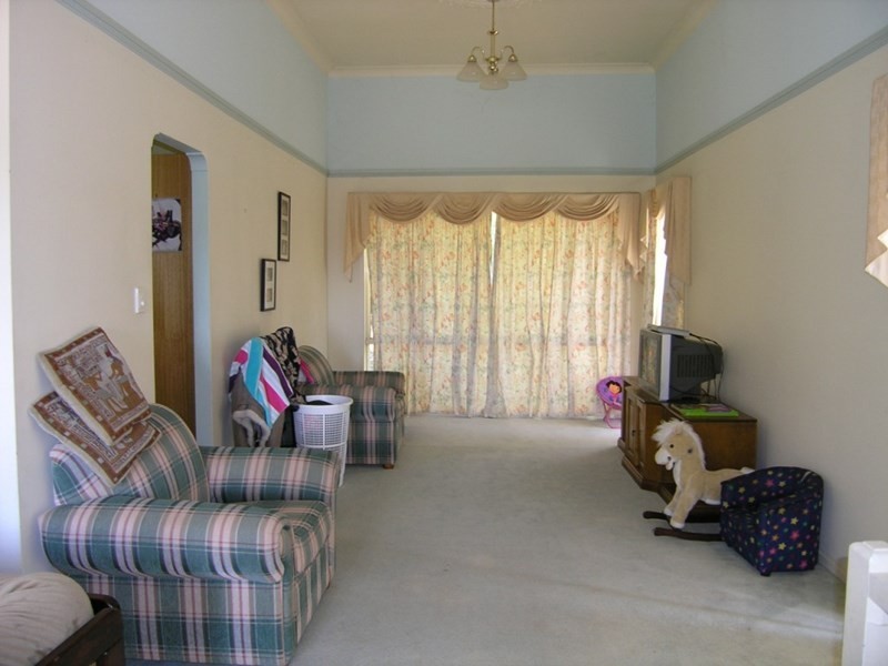 21 Janine Close, Lisarow NSW 2250