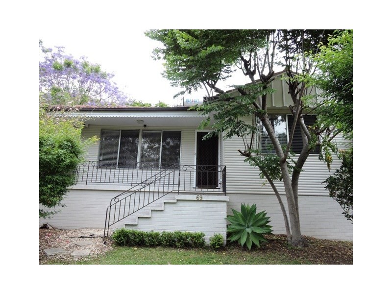 69 Etna Street, North Gosford NSW 2250