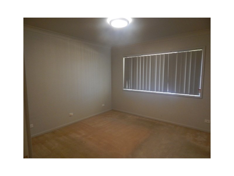 31/12-20 Kinnara Avenue, Wyoming NSW 2250