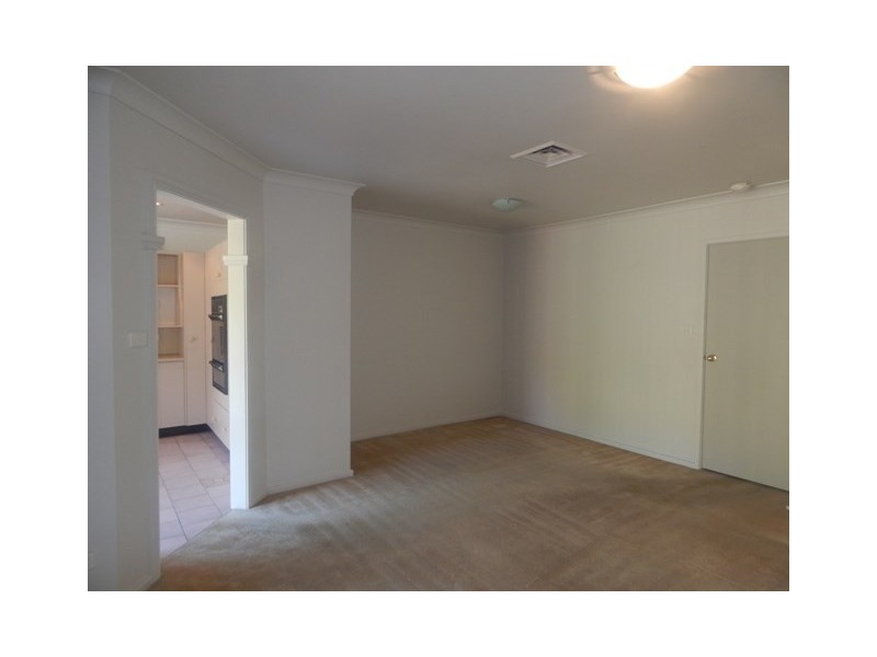 31/12-20 Kinnara Avenue, Wyoming NSW 2250