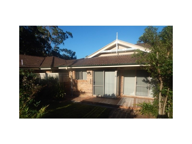 31/12-20 Kinnara Avenue, Wyoming NSW 2250