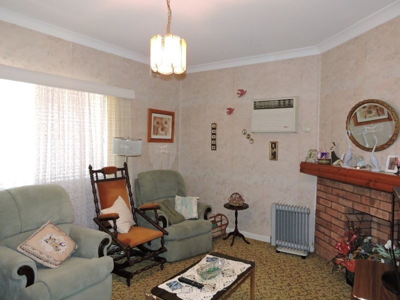 7 Melbourne Street, East Gosford NSW 2250