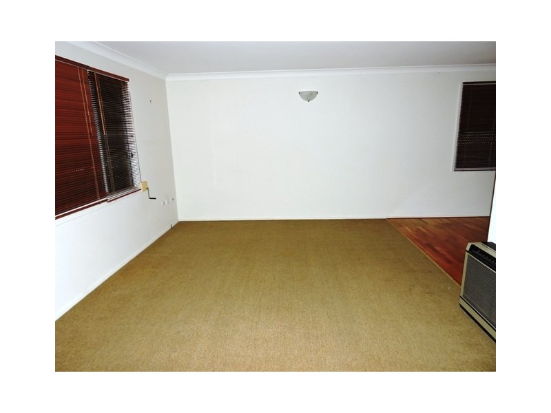 10 Waterview Crescent, Tascott NSW 2250