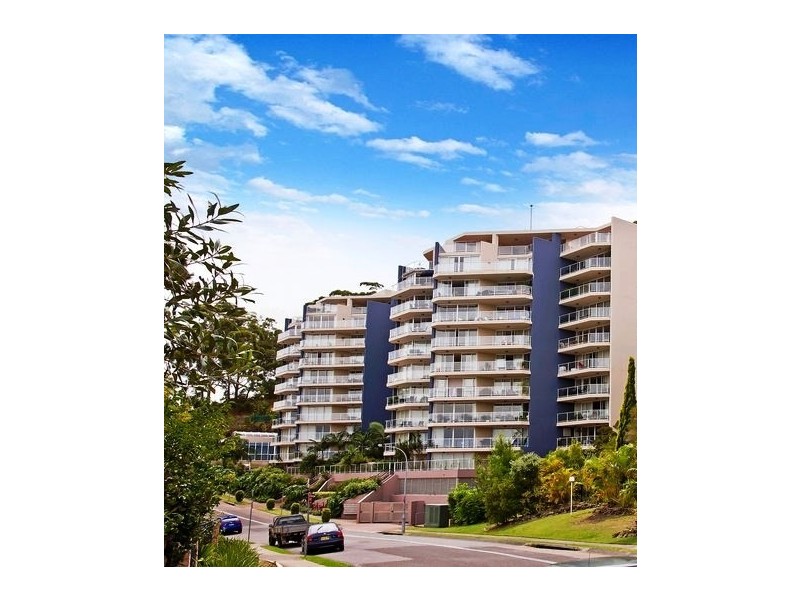 902/97-99 John Whiteway Drive, Gosford NSW 2250