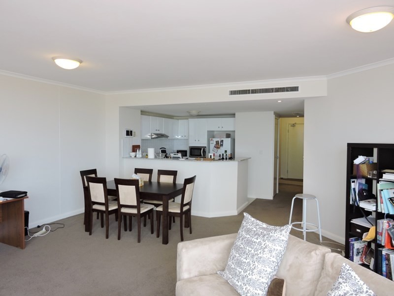 902/97-99 John Whiteway Drive, Gosford NSW 2250