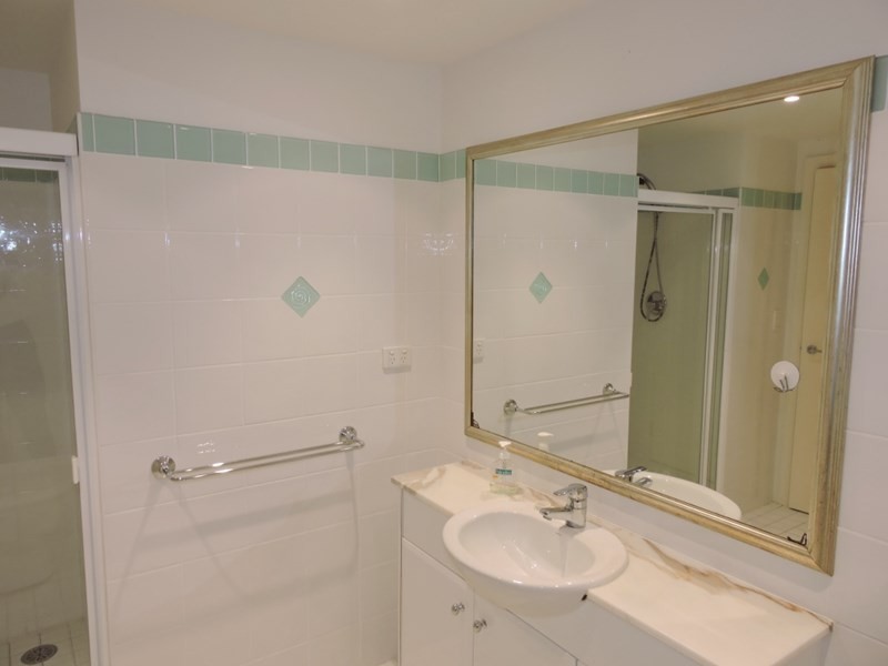 902/97-99 John Whiteway Drive, Gosford NSW 2250