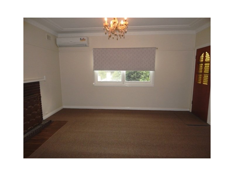 52 Dwyer Street, North Gosford NSW 2250