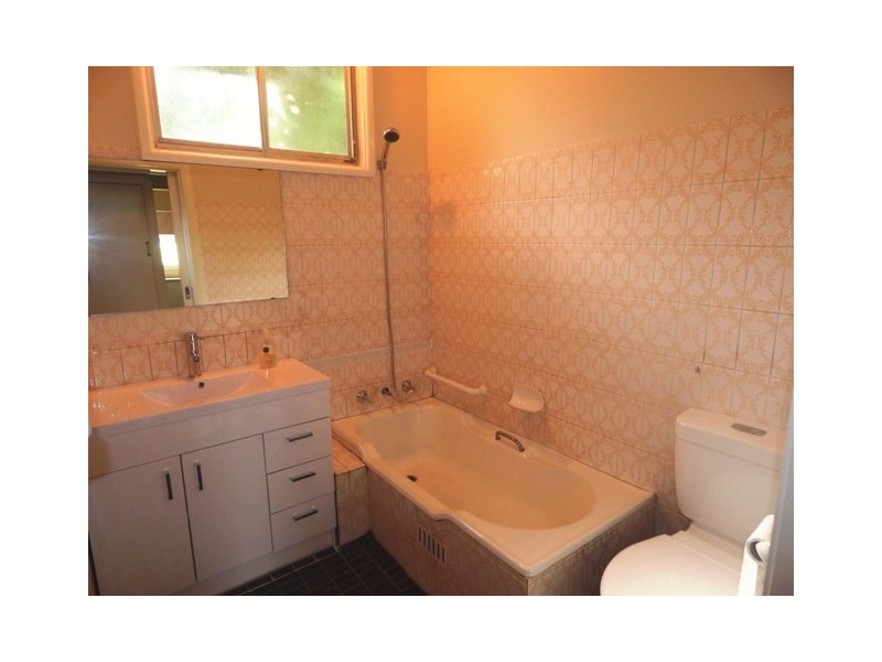 52 Dwyer Street, North Gosford NSW 2250