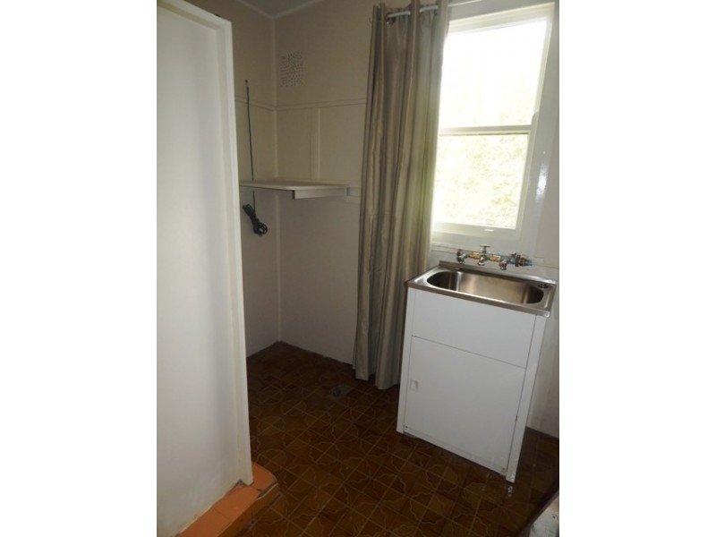 52 Dwyer Street, North Gosford NSW 2250