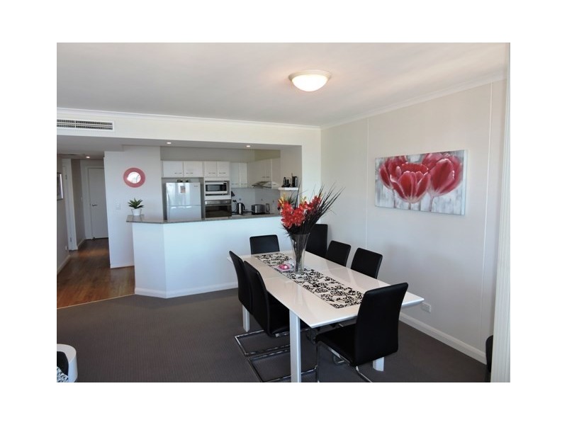 607/97-99 John Whiteway Drive, Gosford NSW 2250