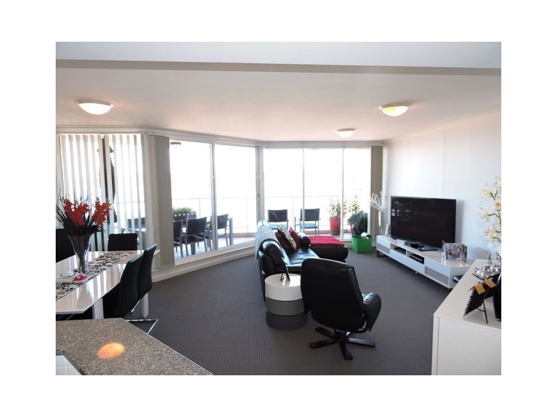 607/97-99 John Whiteway Drive, Gosford NSW 2250
