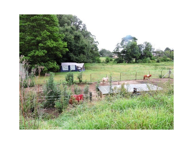 21-27 Hanlan Street South, Narara NSW 2250