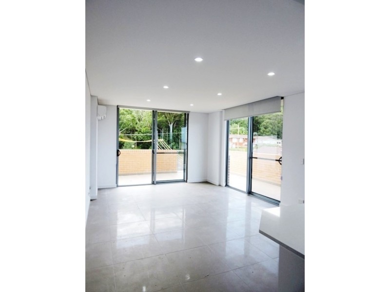 31/10-12 Batley Street, Gosford NSW 2250