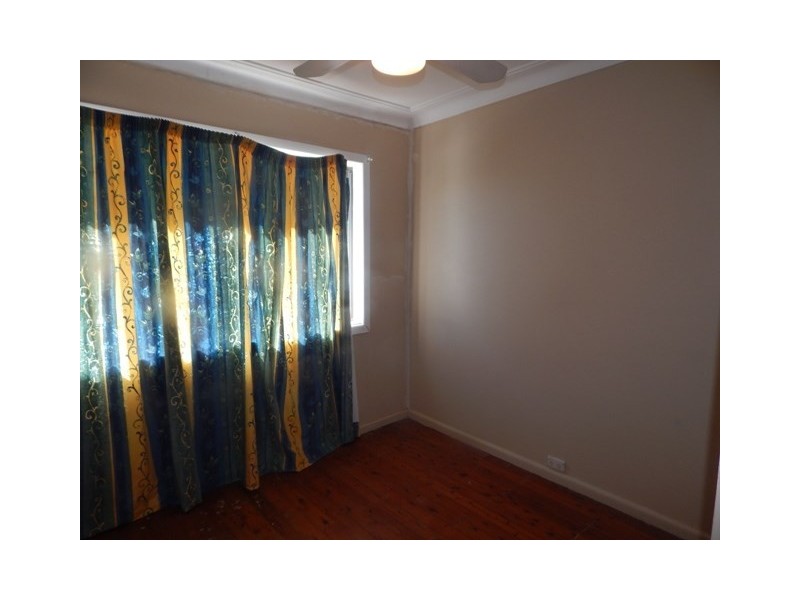 77 Renwick Street, Wyoming NSW 2250