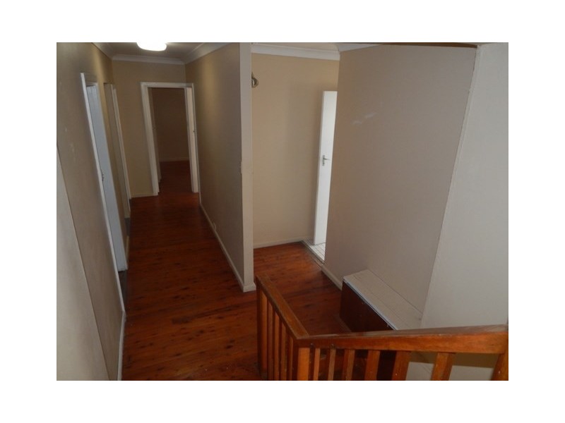 77 Renwick Street, Wyoming NSW 2250