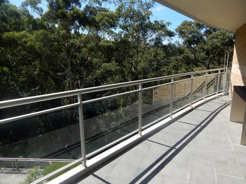 225/80 John Whiteway Drive, Gosford NSW 2250