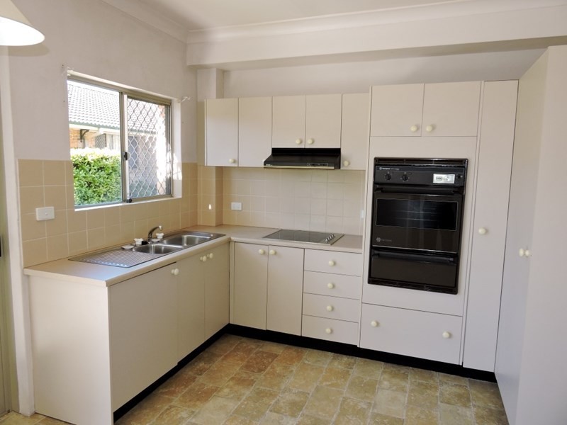 15/12-20 Kinnara Avenue, Wyoming NSW 2250