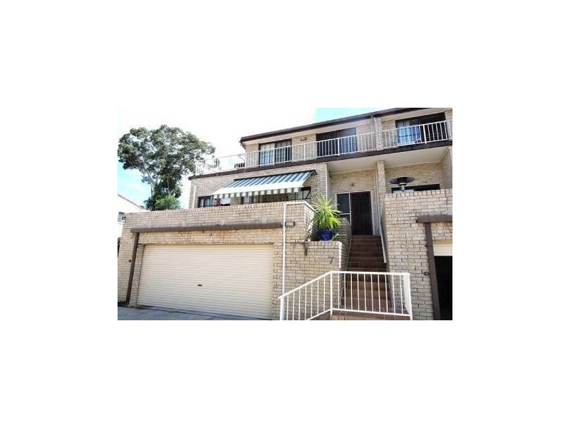 7/1 Joseph Lloyd Close, Gosford NSW 2250