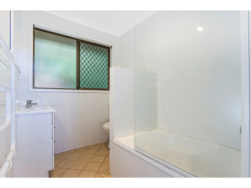 11 Kateena Avenue, Tascott NSW 2250