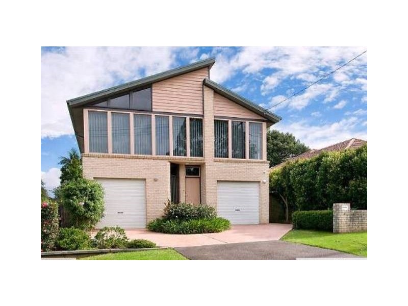 18 Frederick Street, Point Frederick NSW 2250