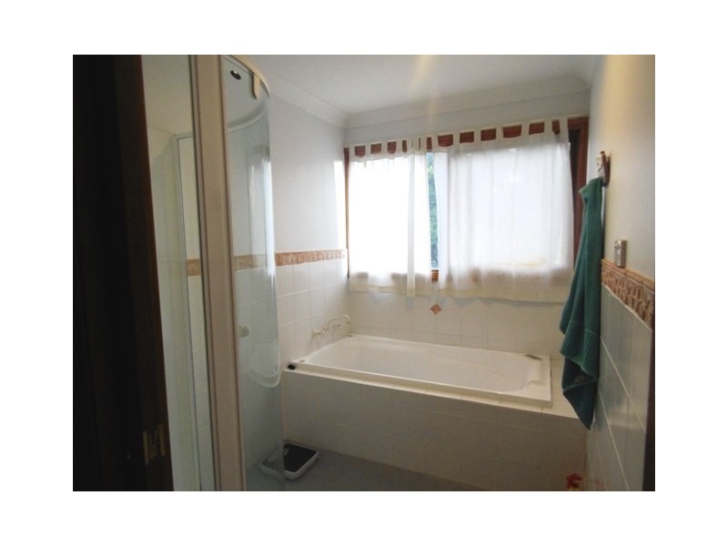 18 Frederick Street, Point Frederick NSW 2250