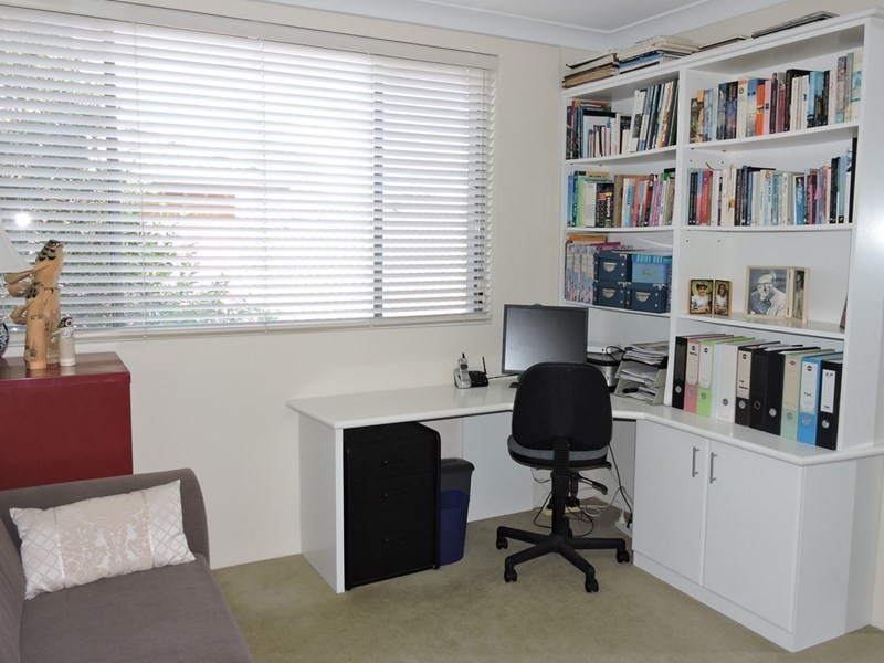 11/187-189 Albany Street, Point Frederick NSW 2250