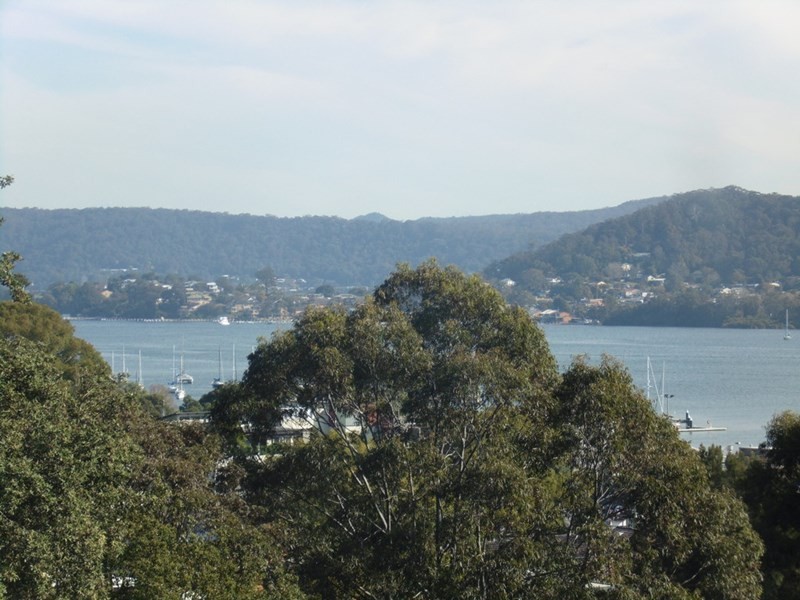 2/1 Joseph Lloyd, Gosford NSW 2250