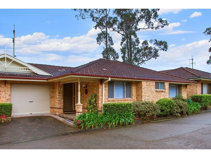 2/12-20 Kinarra Avenue, Wyoming NSW 2250