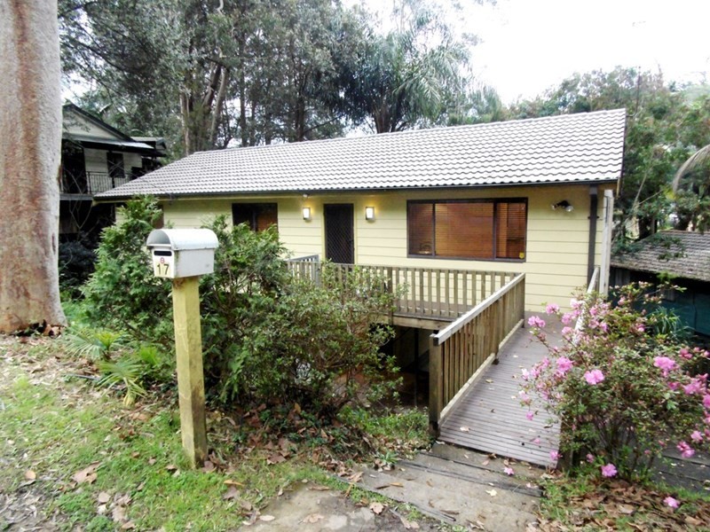 17 Marangani Avenue, North Gosford NSW 2250