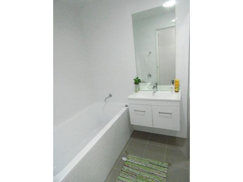 20/10-12 Batley Street, Gosford NSW 2250