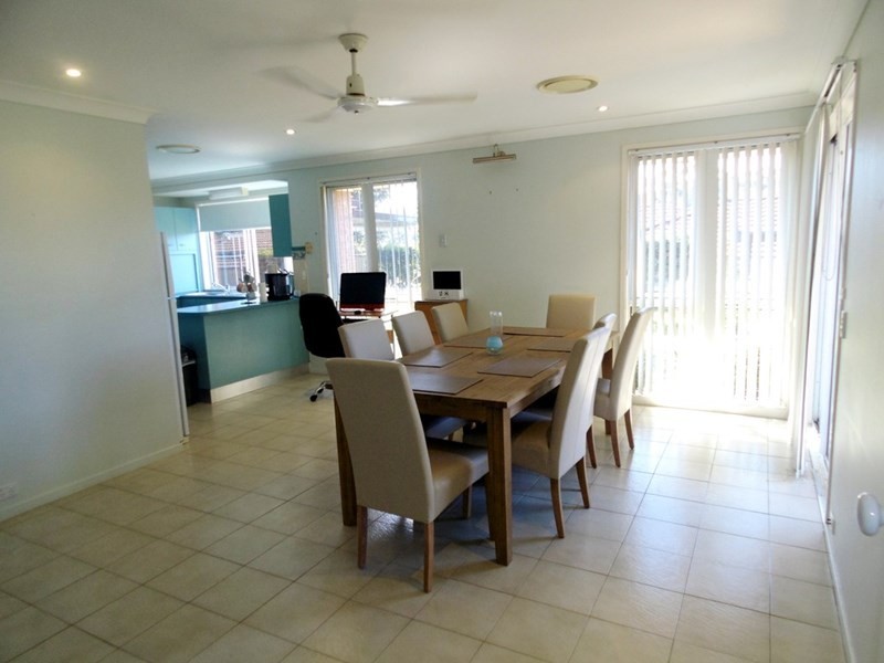 4 Yanderra Crescent, Narara NSW 2250