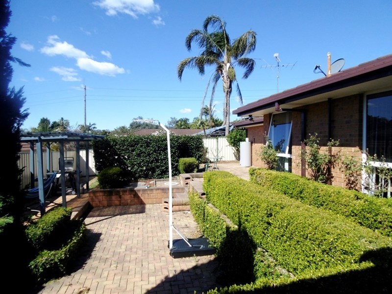 4 Yanderra Crescent, Narara NSW 2250