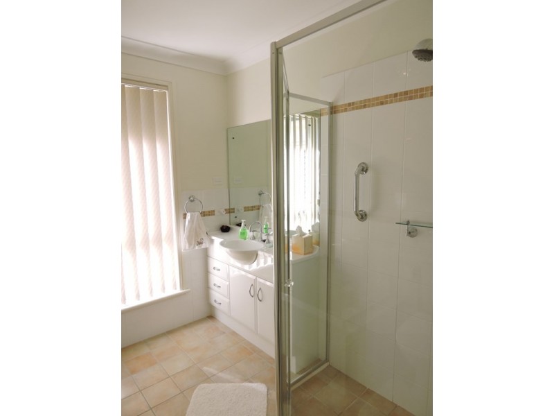 4/6 Bradys Gully Road, North Gosford NSW 2250