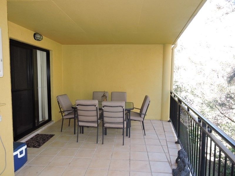 7/2 Adcock Avenue, West Gosford NSW 2250