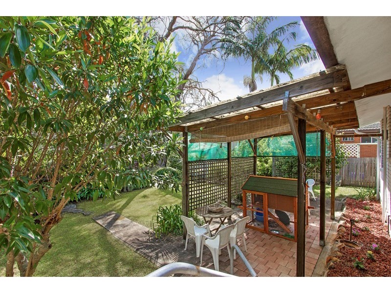 13 Fuchsia Street, Wyoming NSW 2250