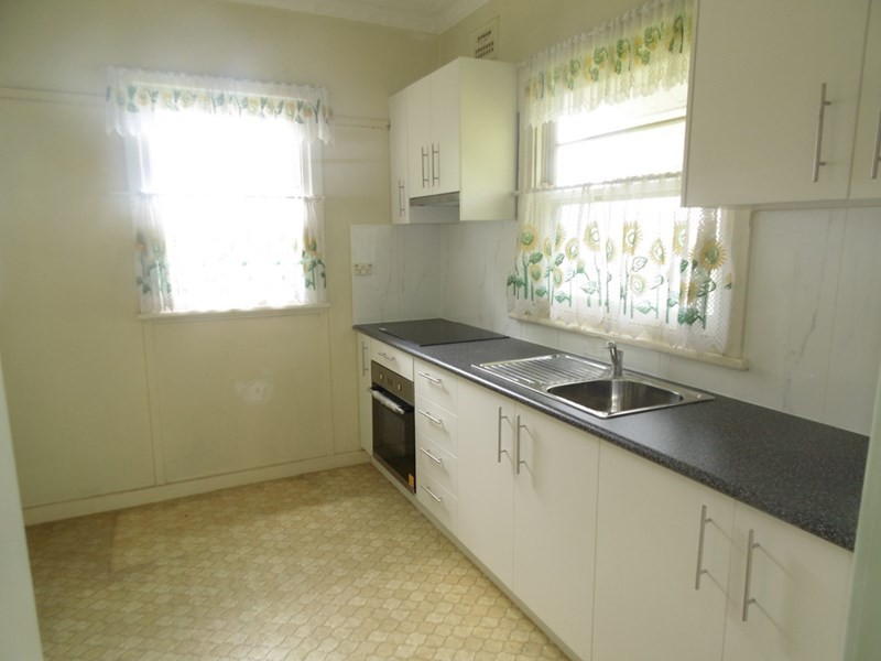 51 HOLDEN Street, Gosford NSW 2250