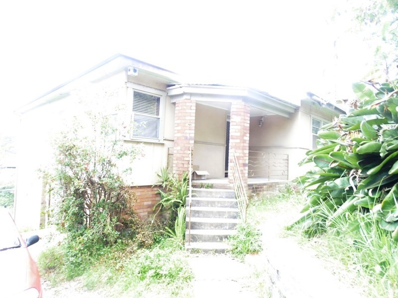 51 HOLDEN Street, Gosford NSW 2250