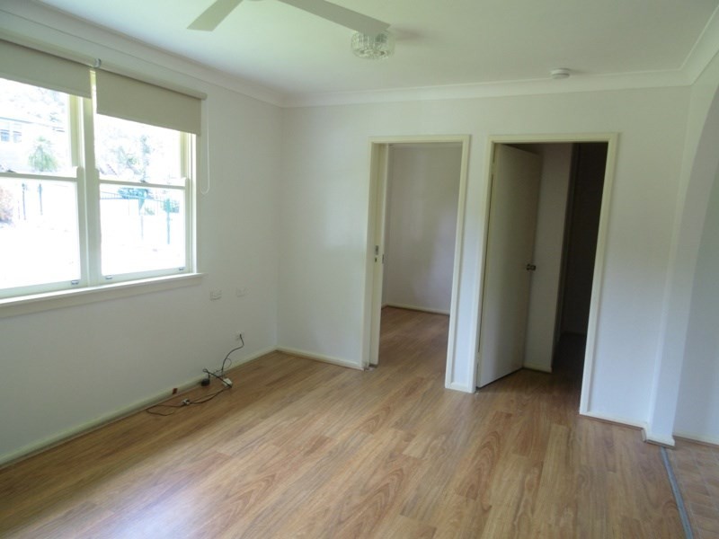 10 ROSLYN Street, Springfield NSW 2250