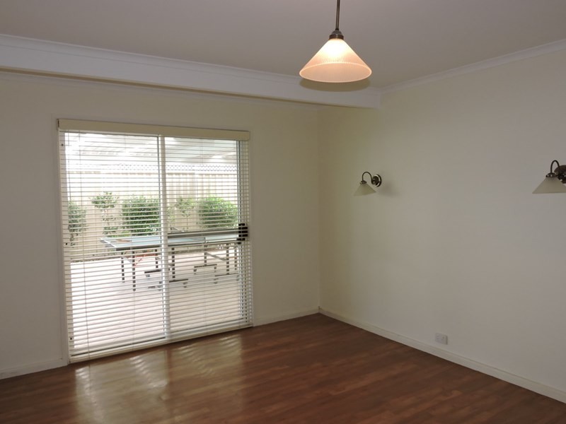 6 Frederick Street, Point Frederick NSW 2250