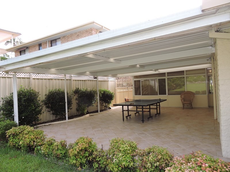 6 Frederick Street, Point Frederick NSW 2250