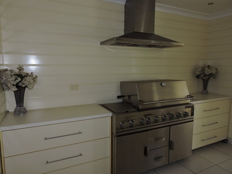 6 Frederick Street, Point Frederick NSW 2250