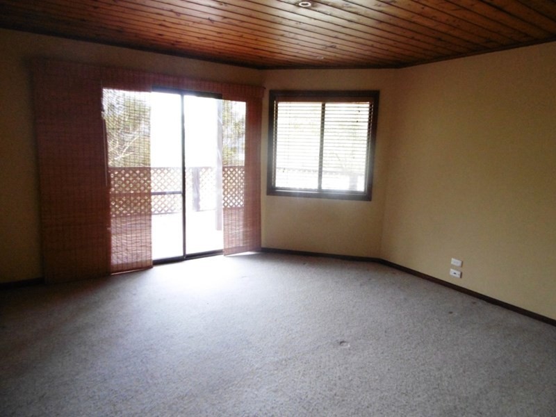 60 WARATAH Street, East Gosford NSW 2250