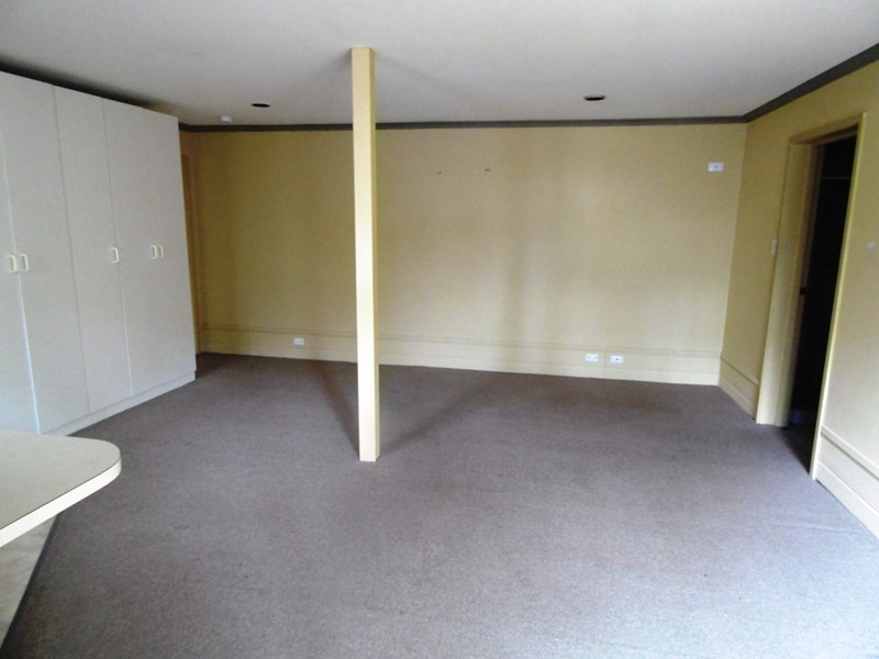 60 WARATAH Street, East Gosford NSW 2250