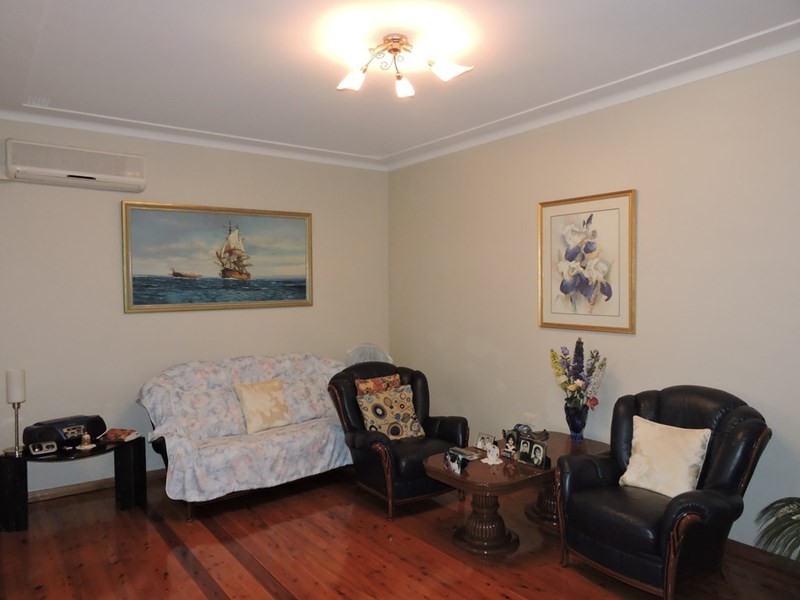 1/193 Albany Street, Point Frederick NSW 2250