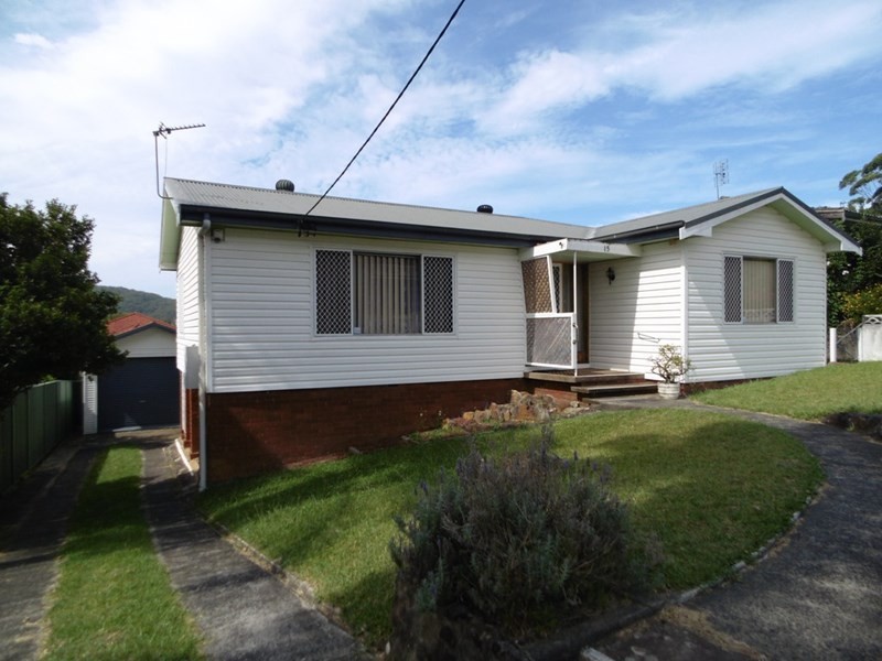 15 Holcombe Avenue, Narara NSW 2250