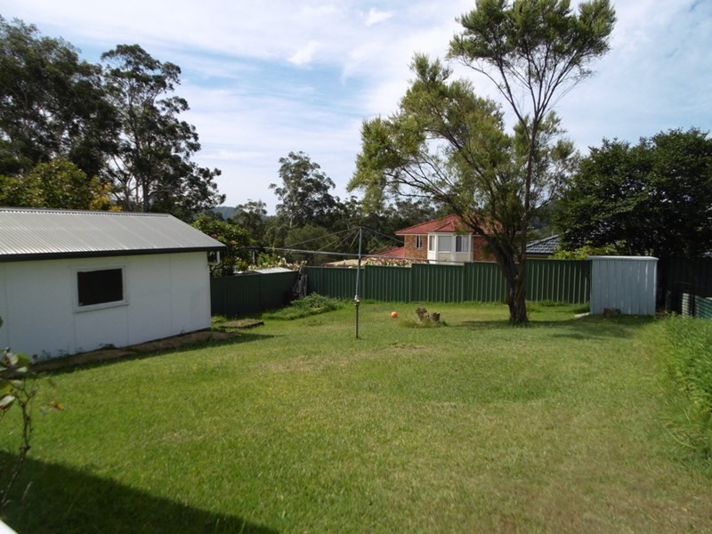 15 Holcombe Avenue, Narara NSW 2250