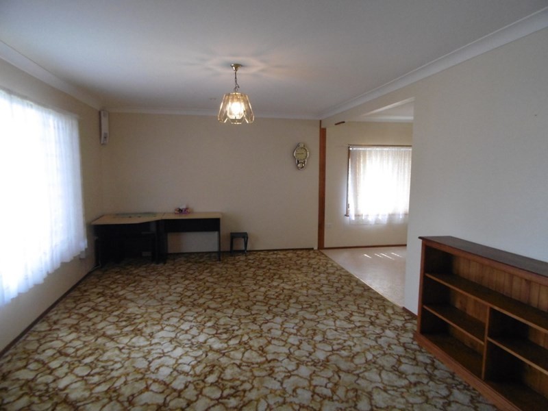 15 Holcombe Avenue, Narara NSW 2250